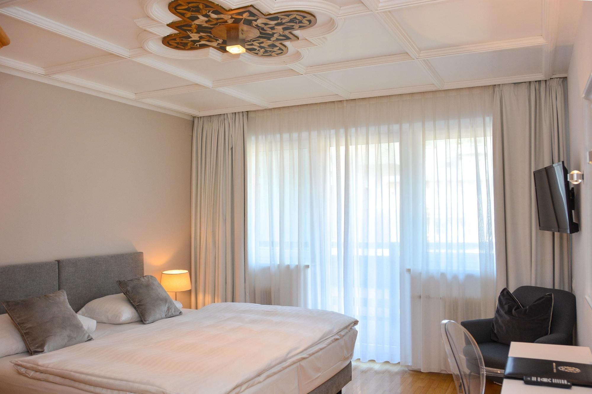 Q! Hotel Maria Theresia Kitzbuhel Luaran gambar
