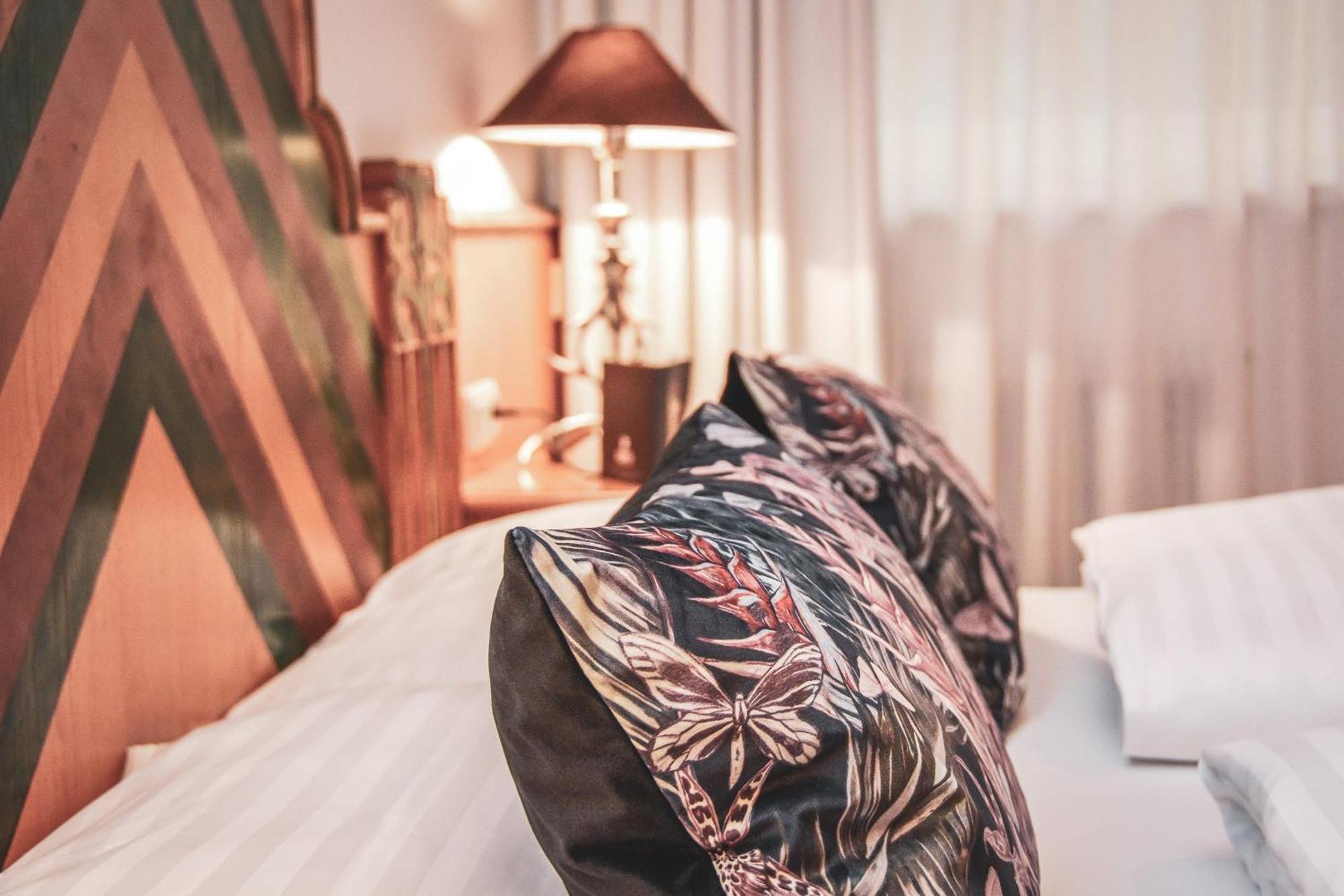 Q! Hotel Maria Theresia Kitzbuhel Bilik gambar
